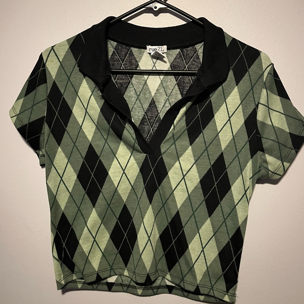 Green Black Diamond Crop Top
Rue21
S : Large
Women’s